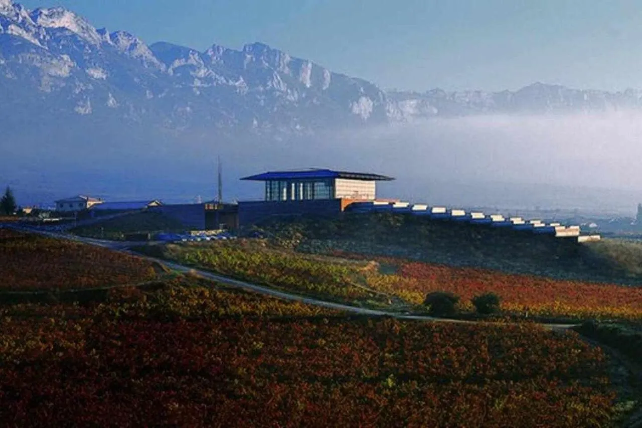 SagastiEnea Villa con Piscina y Tenis en la Rioja Samaniego Сasa de vacaciones